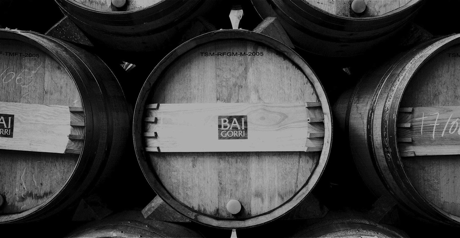 Niveaux souterrains et salle des barriques de Bodegas Baigorri