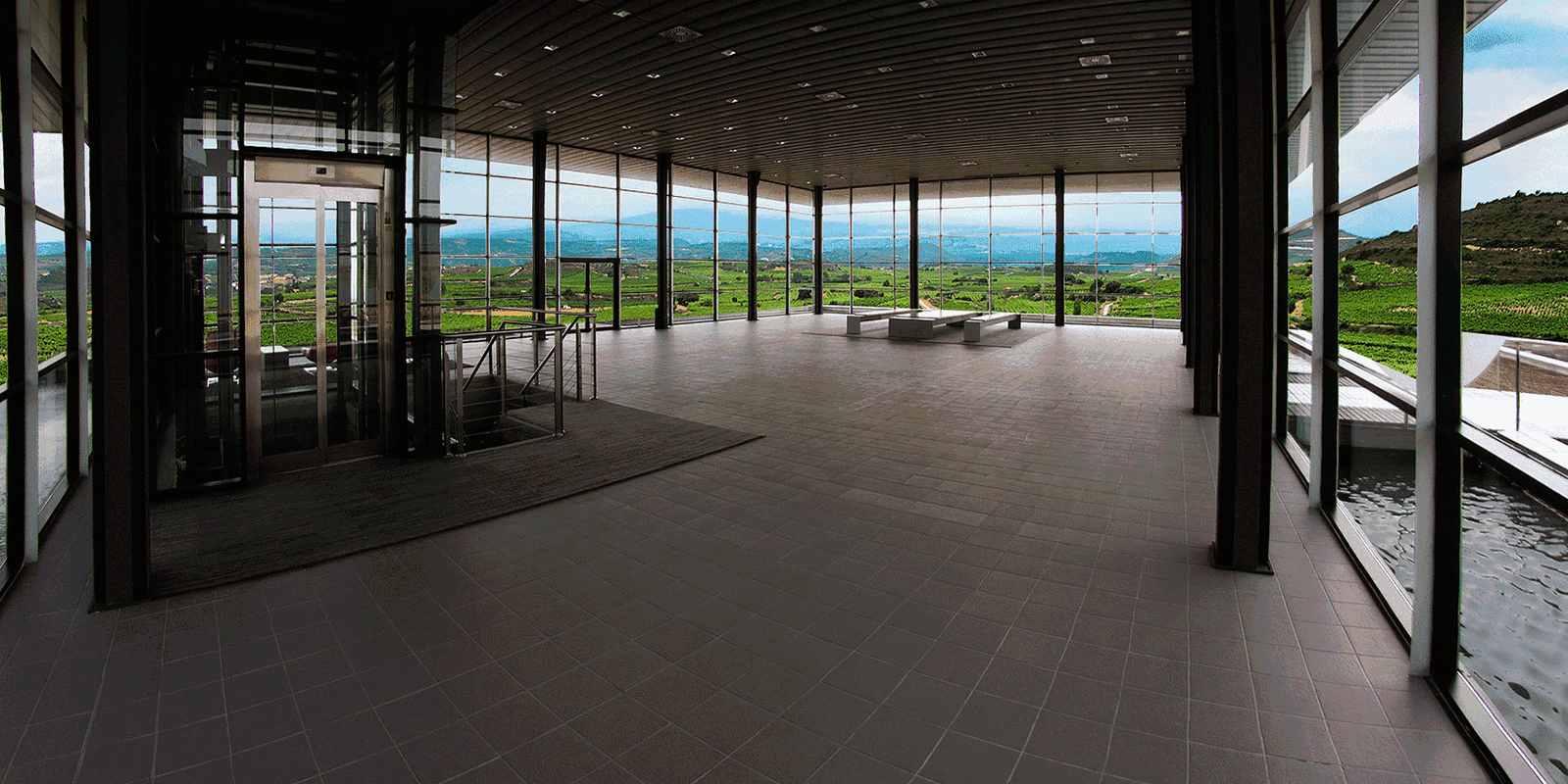 Vue intérieure du Mirador de Bodegas Baigorri